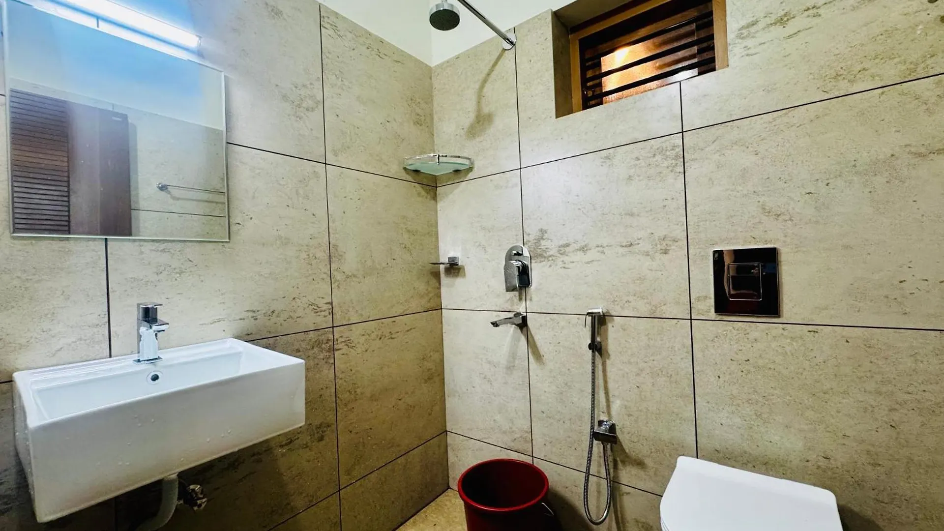 Al-Kabeer Private Suites Kowdiar Thiruvananthapuram